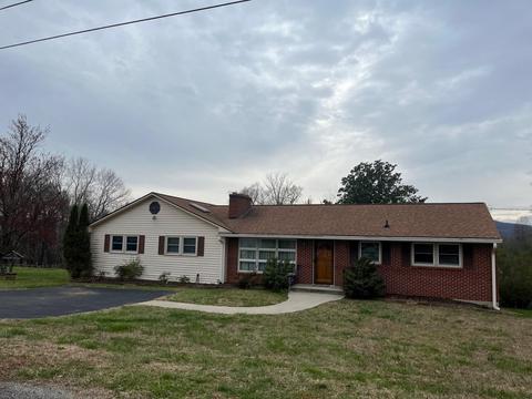 3325 Hemingway Rd, Roanoke, VA 24014