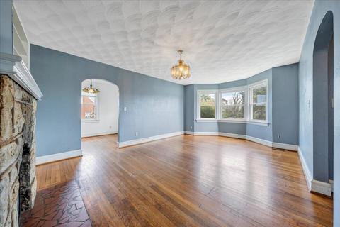 304 Juniper St NW, Roanoke, VA 24017 photo 2