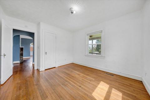 304 Juniper St NW, Roanoke, VA 24017 photo 17