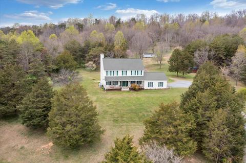 3394 Wheatland Rd, Fincastle, VA 24090