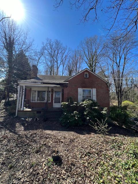 3610 Pinevale Rd, Roanoke, VA 24018