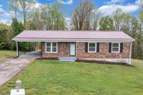 59 Honeysuckle Dr, Martinsville, VA 24112