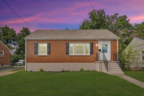 915 Hunt Ave NW, Roanoke, VA 24012