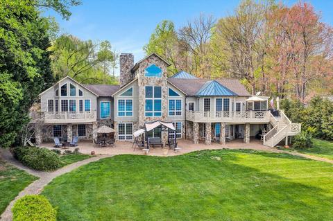 6140 Smith Mountain Rd, Penhook, VA 24137 photo 3
