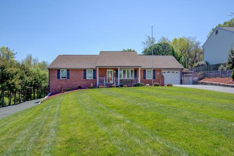 702 Debra Ln, Salem, VA 24153
