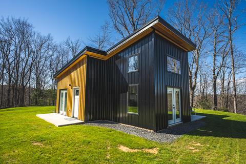323 Ramp Hollow Rd, Meadows Of Dan, VA 24120