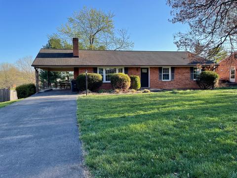 979 Norbourne Ave, Vinton, VA 24179