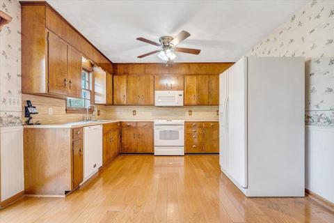 1571 Hidden Forest Dr, Goodview, VA 24095 photo 14