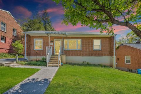 1806 Lawnhill St SW, Roanoke, VA 24015