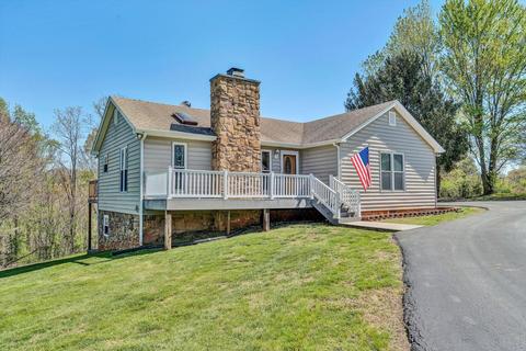 1112 Ridgecrest Dr, Vinton, VA 24179