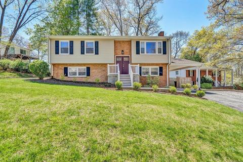 5041 Pin Oak Dr, Roanoke, VA 24019
