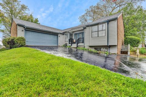 1928 Mcvitty Rd, Salem, VA 24153