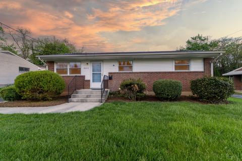 3655 Troutland Ave NW, Roanoke, VA 24017
