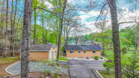 113 Cove Dr, Wirtz, VA 24184