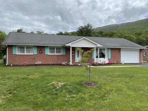 208 Dustys Rd, Covington, VA 24426 photo 4