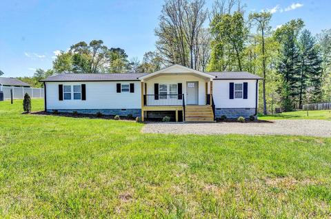 2748 Taylors Rd, Boones Mill, VA 24065