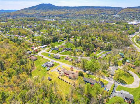 666 Cardinal Dr, Pulaski, VA 24301 photo 62
