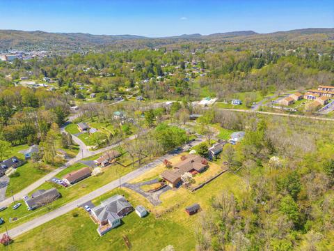 666 Cardinal Dr, Pulaski, VA 24301 photo 59