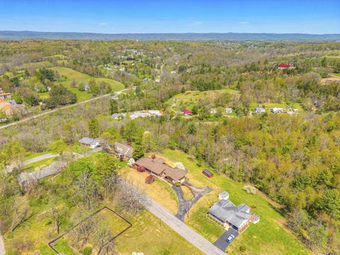 666 Cardinal Dr, Pulaski, VA 24301 photo 57