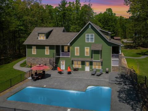 450 Laurel Run Dr, Callaway, VA 24067