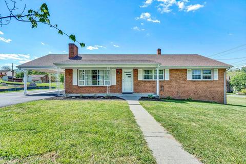 22 Springview Ct, Troutville, VA 24175