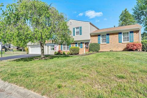 3735 Buckingham Dr, Roanoke, VA 24018