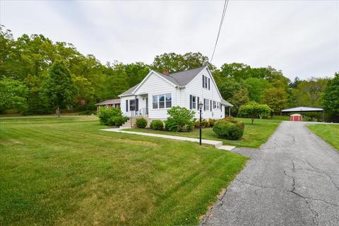 5322 Starkey Rd, Roanoke, VA 24018
