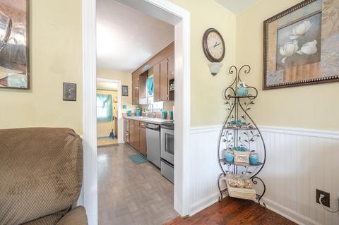 357 Thrush Dr NW, Roanoke, VA 24017 photo 6