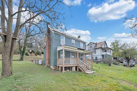 371 Boyd St, Buchanan, VA 24066 photo 4