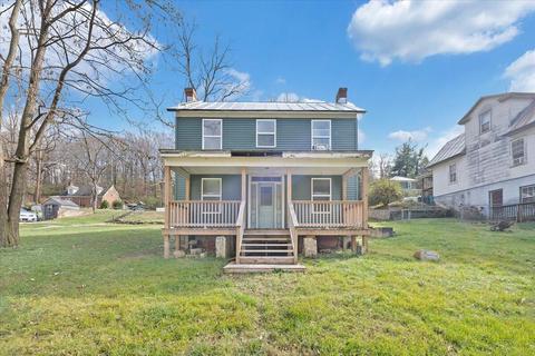 371 Boyd St, Buchanan, VA 24066