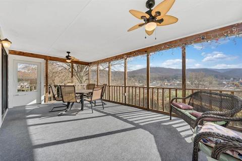 481 1st St, Buchanan, VA 24066 photo 30