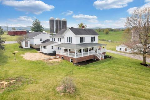 3624 Dairy Rd, Christiansburg, VA 24073