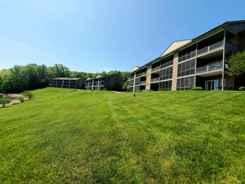 1103 Mariners Way #3, Huddleston, VA 24104