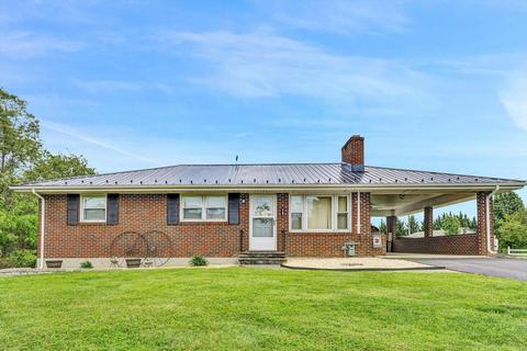6203 Roberta Rd, Roanoke, VA 24019