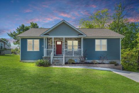 1528 Garst St, Salem, VA 24153