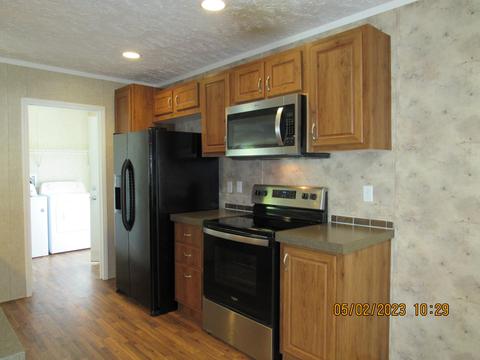 636 Sixth St, Pulaski, VA 24301 photo 9