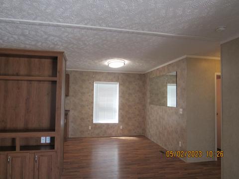 636 Sixth St, Pulaski, VA 24301 photo 5