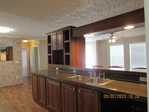 636 Sixth St, Pulaski, VA 24301 photo 7