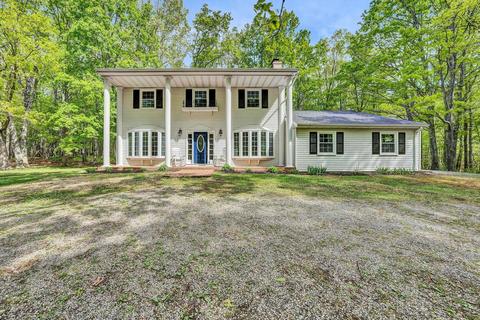 5551 Catawba Valley Dr, Catawba, VA 24070