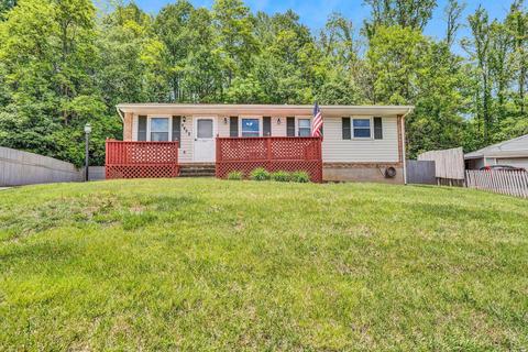 5452 Eveningwood Ln, Roanoke, VA 24019