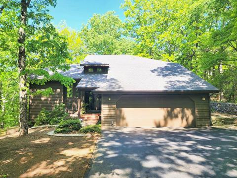 94 Turtleback Path, Hardy, VA 24101