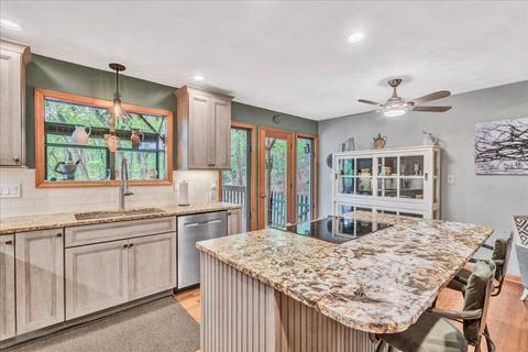 94 Turtleback Path, Hardy, VA 24101 photo 11