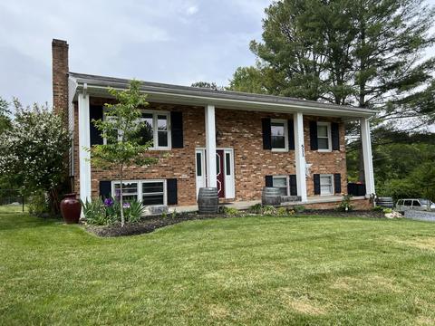 511 Lakeridge Cir, Troutville, VA 24175