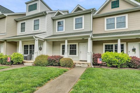 230 Mountain Cove Dr #3, Hardy, VA 24101