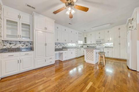 4845 Glen Ivy Ln SW #318, Roanoke, VA 24018