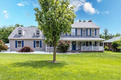 3917 Falling Creek Dr, Vinton, VA 24179