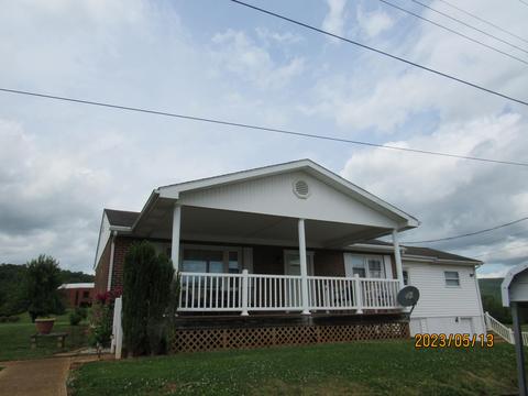 37 Windemere Ln, Natural Bridge Station, VA 24579