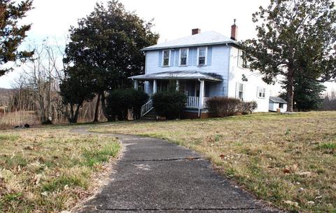 31 Morning Side Dr, Bassett, VA 24055
