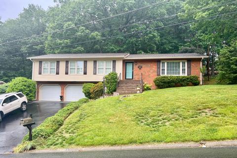 4129 White Dove Ln, Roanoke, VA 24018