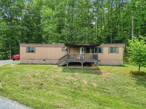 5882 Old Fincastle Rd, Fincastle, VA 24090